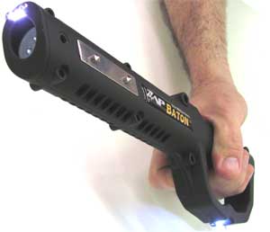 Paralyzér ZAP 1 milión voltov - omračujúci dobíjací obušok s LED baterkou